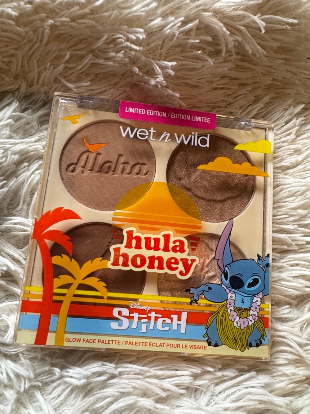 wet n wild Disney Stitch Hula Honey Glow Palette - Bronze & Honey Tones🤎